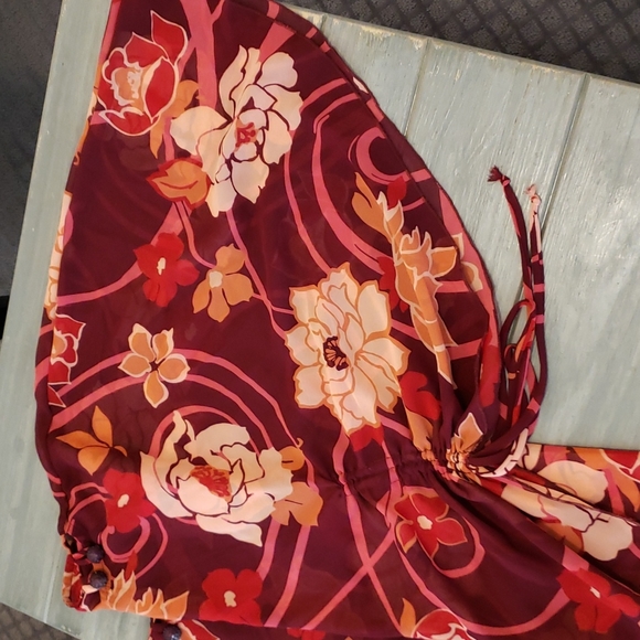 Sheer maroon printed top - Picture 3 of 4